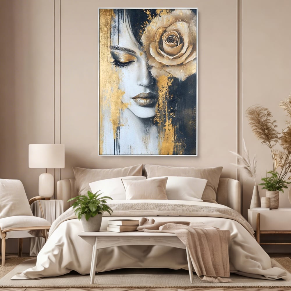 Tablou canvas cu tablou canvas portret feminin cu trandafir auriu, in rama de aluminiu argintiu, pe perete intr-un dormitor